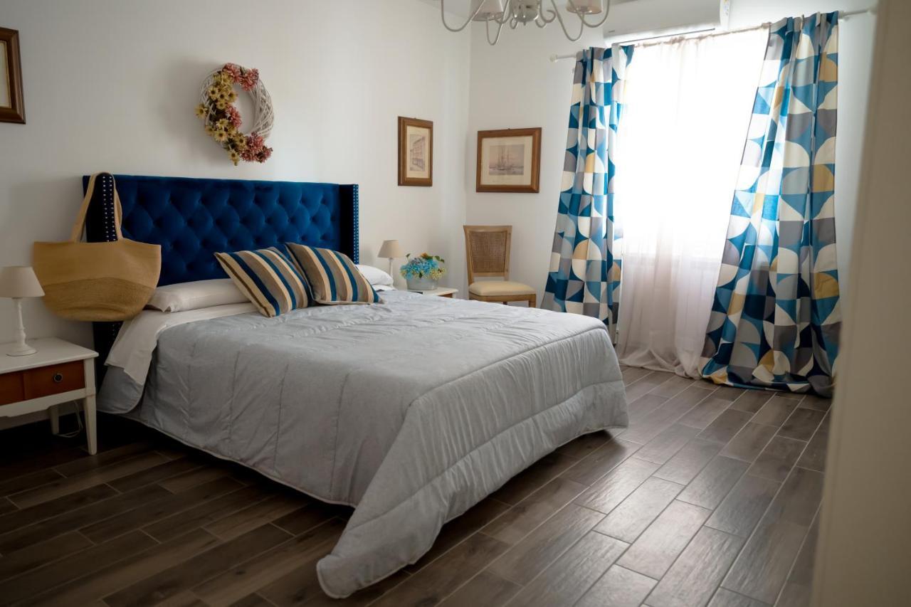 Villa Cinzia-150 Mt From The Beach Mondello Buitenkant foto